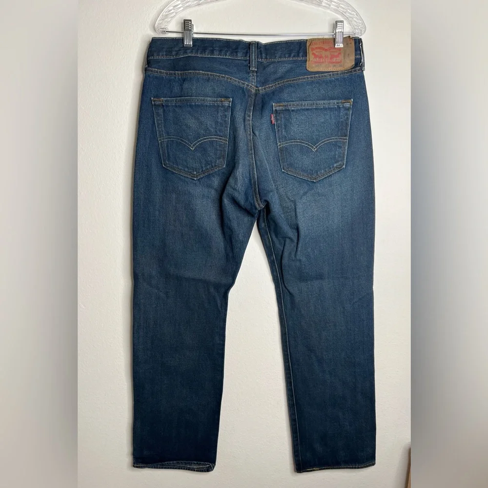 Levis Jeans Mens 34x30 Blue 501 Straight Button Fly Dark Wash Denim